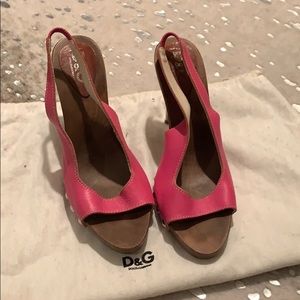 Dole & Gabbana Woden studded heel